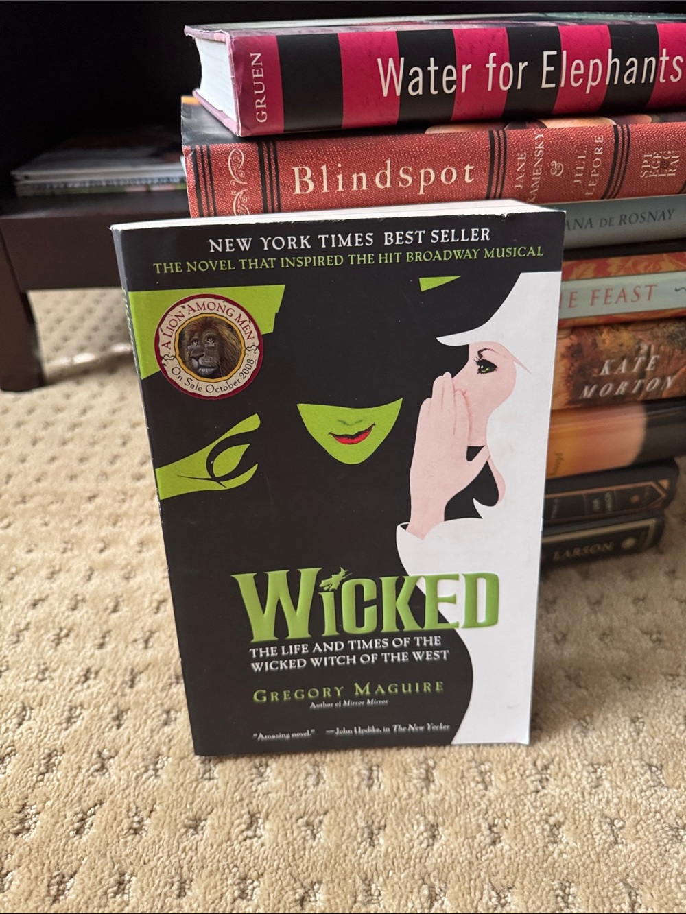 Wicked by Gregory Maguire - Black & Green Paperback